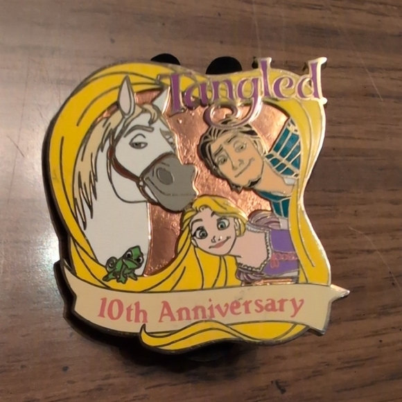 Disney Tangled Pin Collection - Picture 7 of 12
